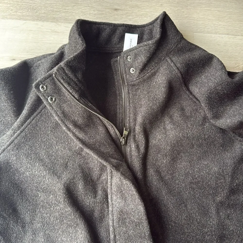 Banana republic Men’s Dark‎ Gray Jacket size xxl